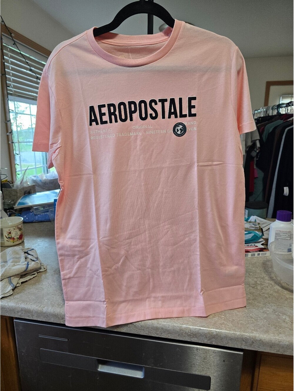 Aeropostale Pink Graphic T-Shirt Size Small